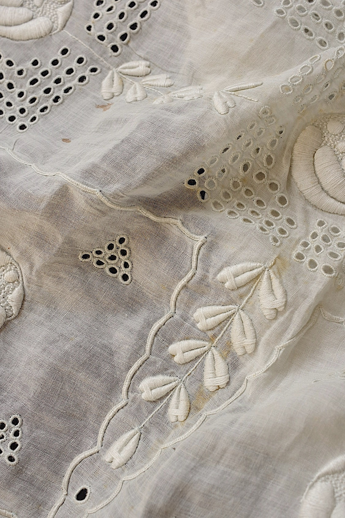 アンティークレース dentelle ancienne  刺繍生地