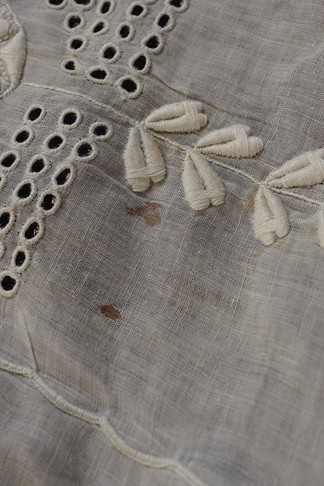 アンティークレース dentelle ancienne  刺繍生地
