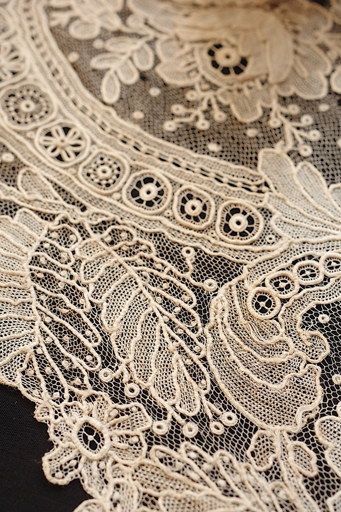 アンティークレース dentelle ancienne  ブリュクセルレース