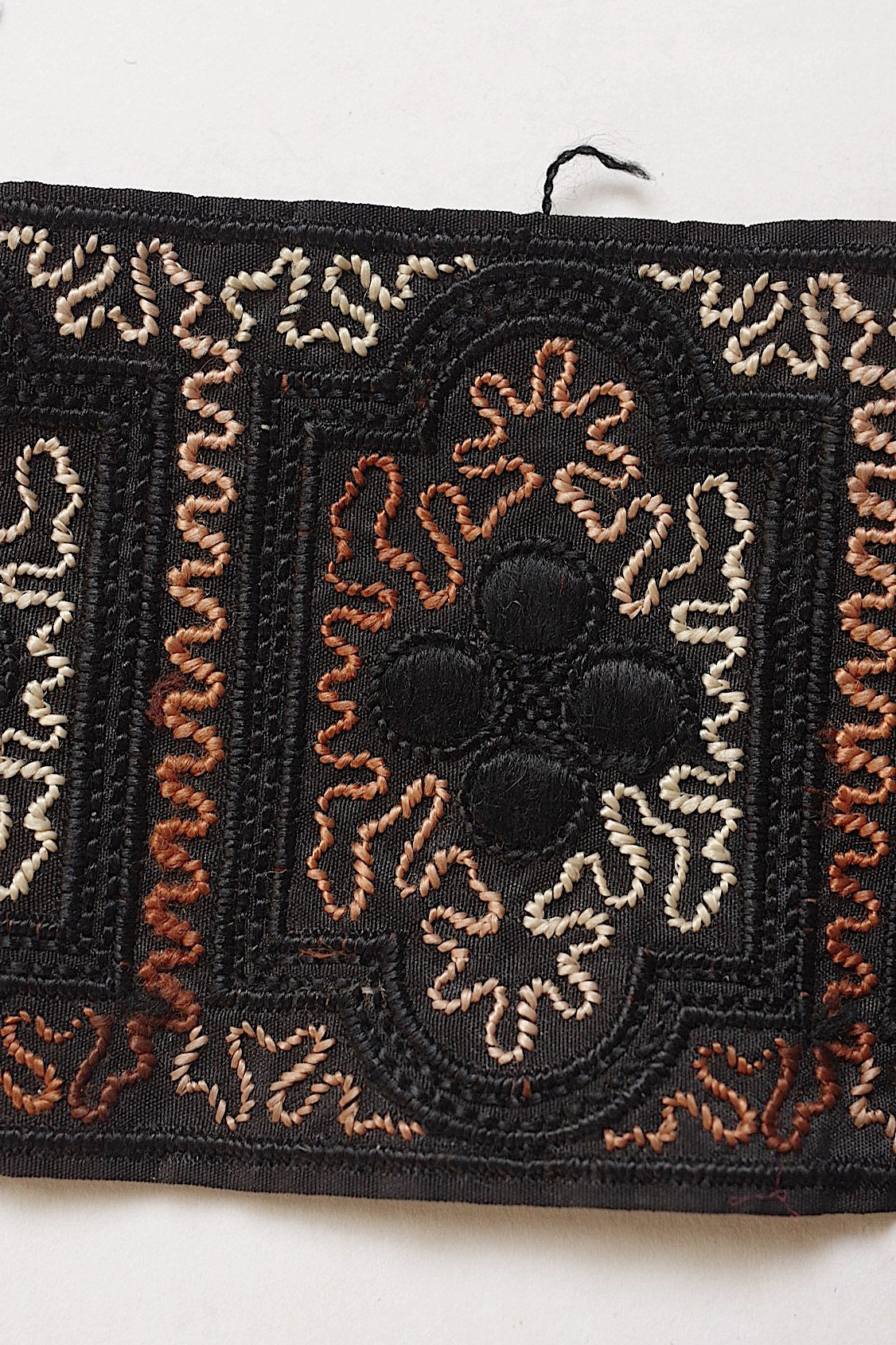 アンティークレース dentelle ancienne  刺繍テープ
