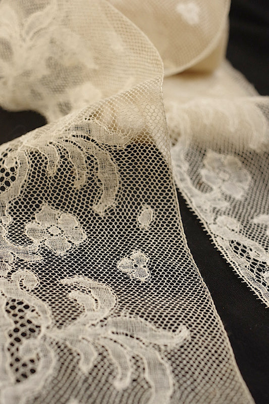 アンティークレース dentelle ancinne 350 210cm