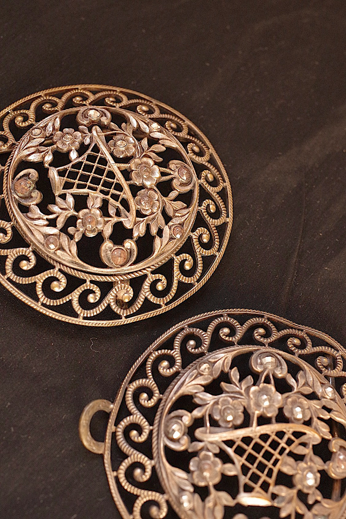 アンティークバックル antique boucle 2 .FR A Ll'EPOQUE