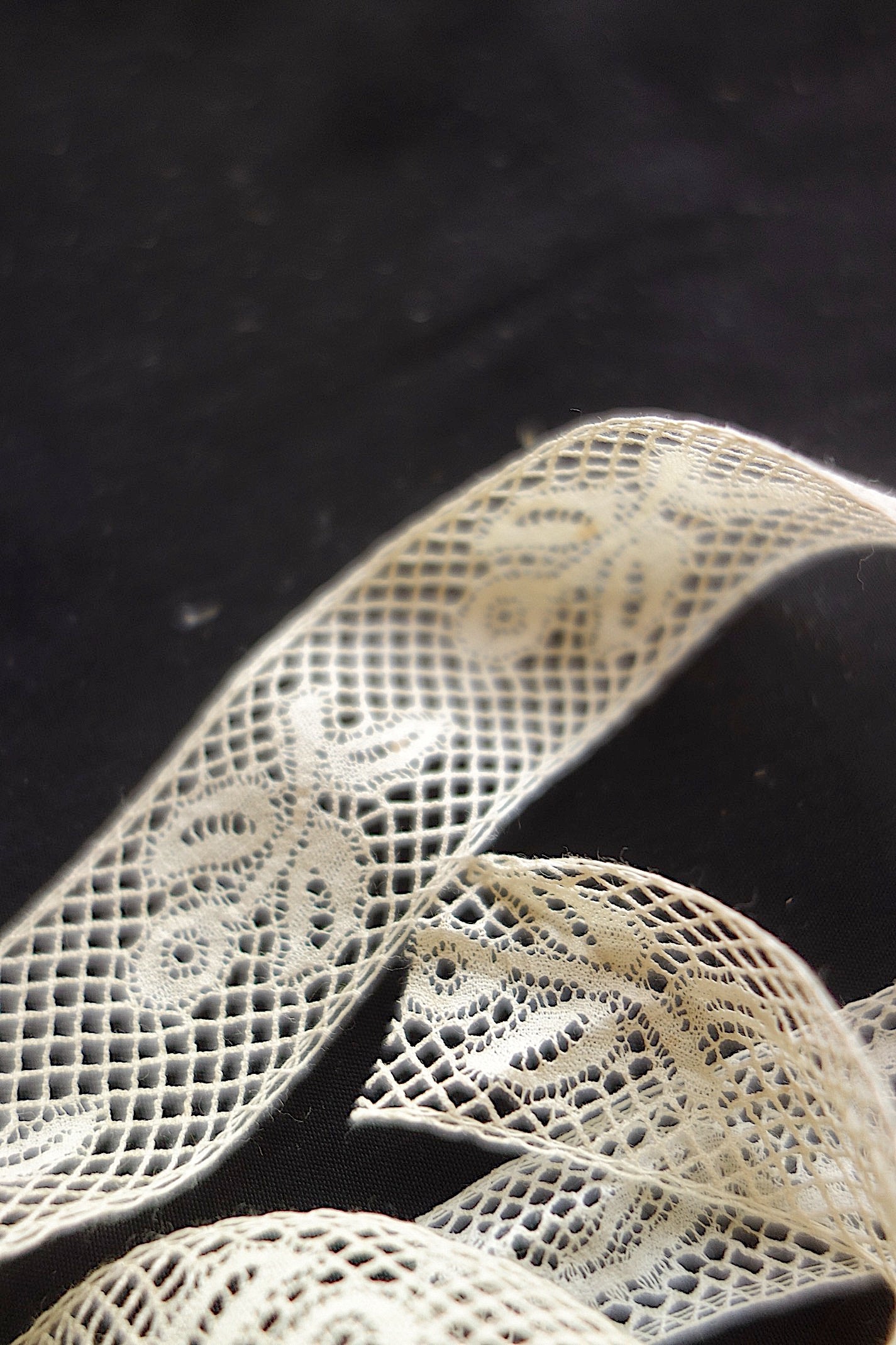 アンティークレース 2本