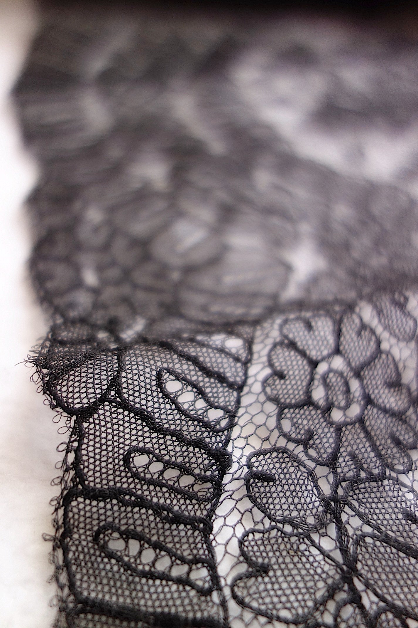 アンティークレース 黒レース lots4 シャンティイ