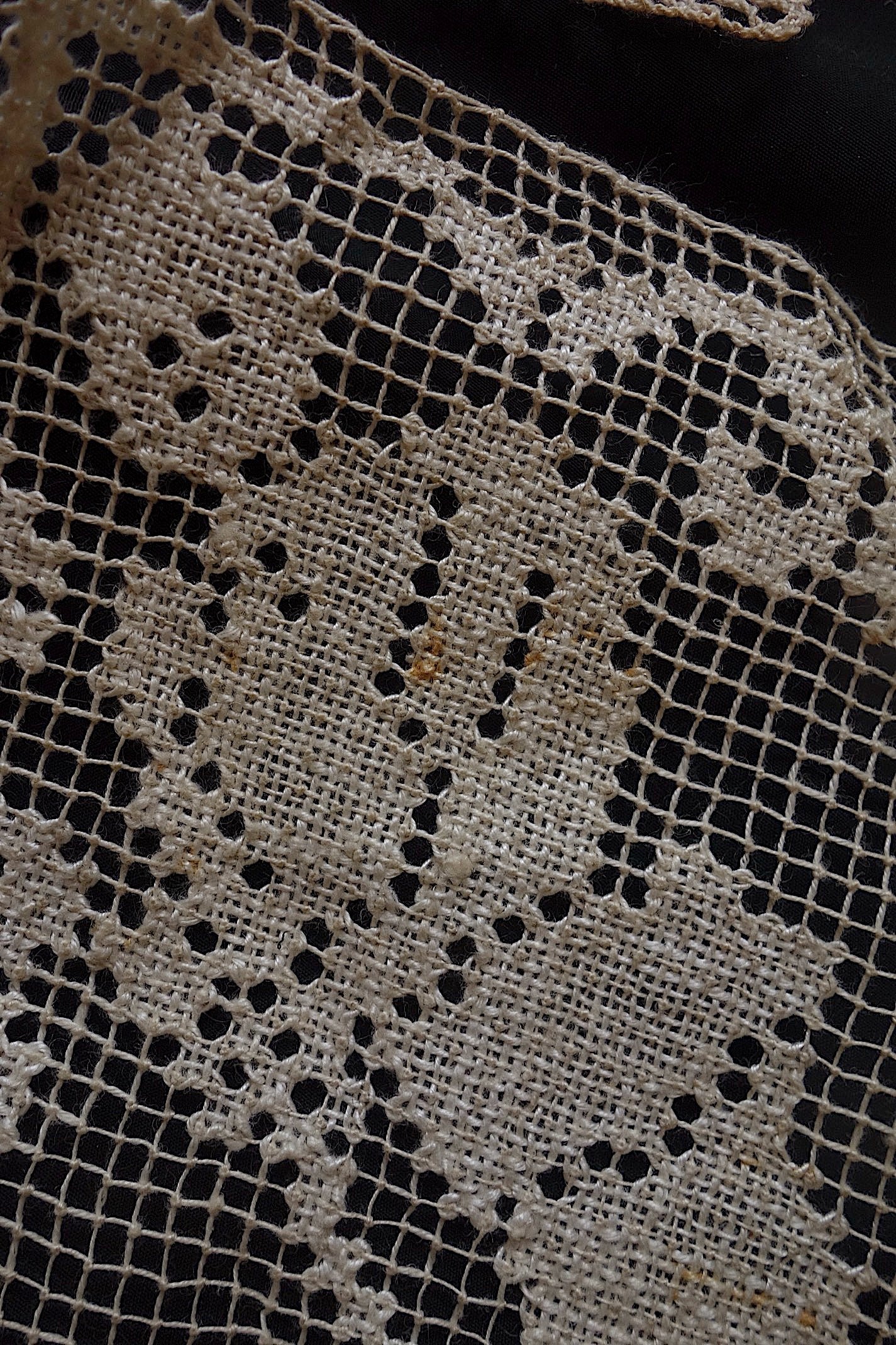 アンティークレース モチーフ