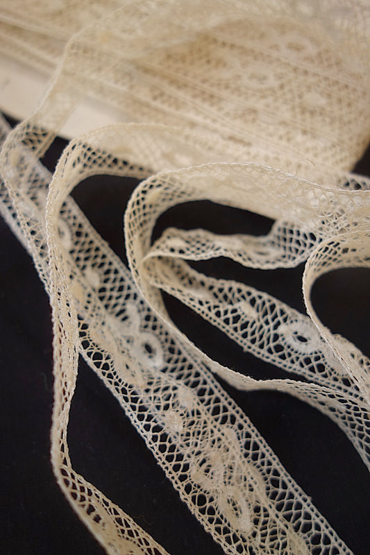 アンティークレース 620+450cm