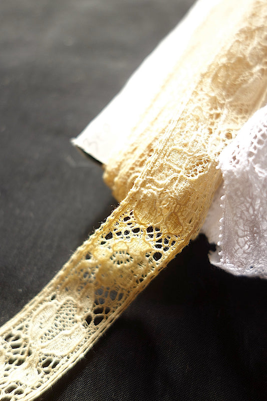 アンティークレース 2種