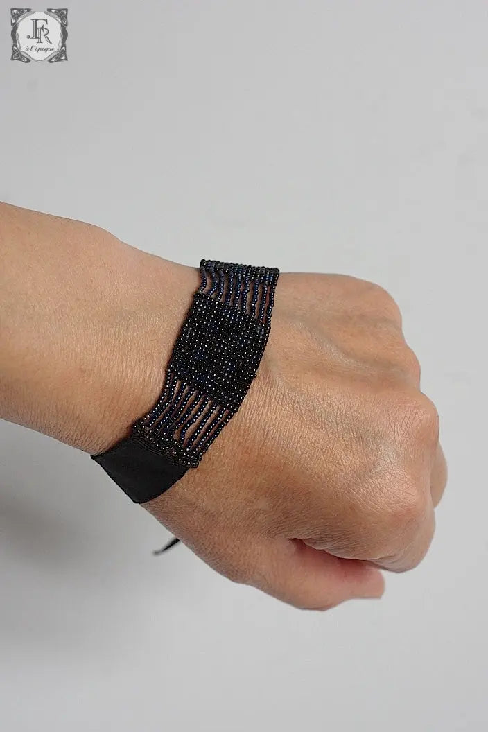 アンティークブレスレット antique bijoux .FR a l'epoque