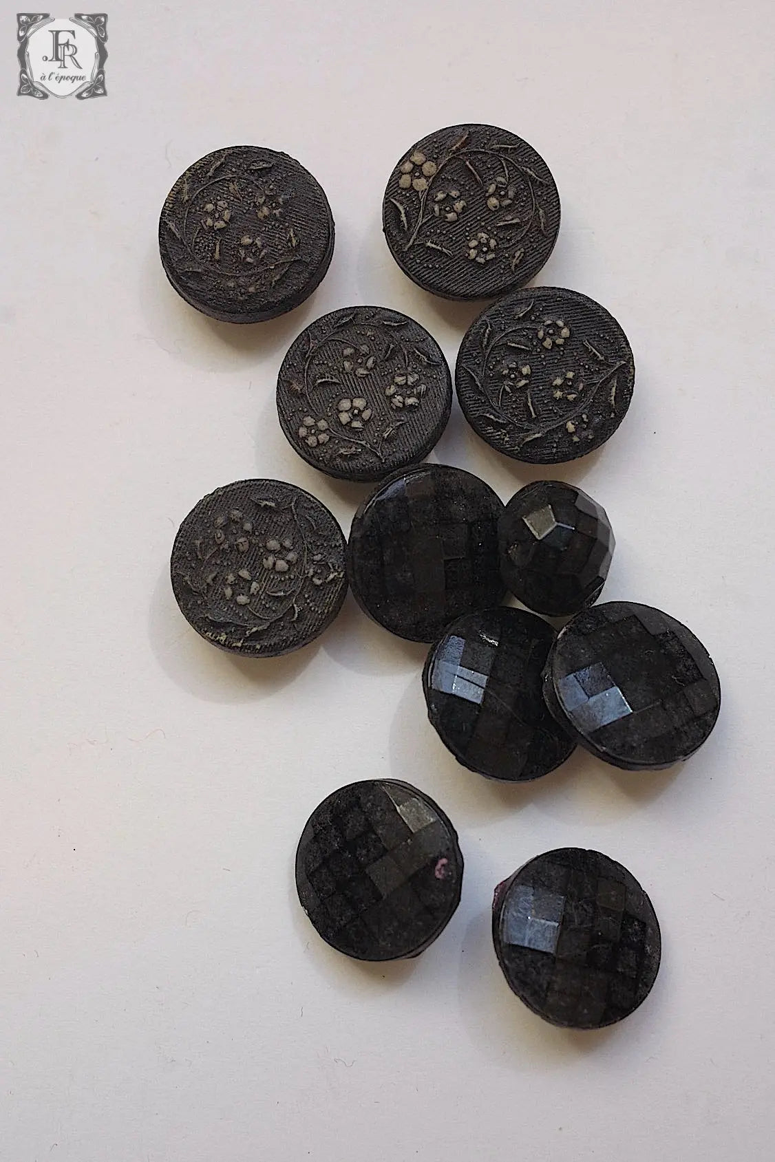 アンティークボタン antique boutons lots3 .FR a l'epoque