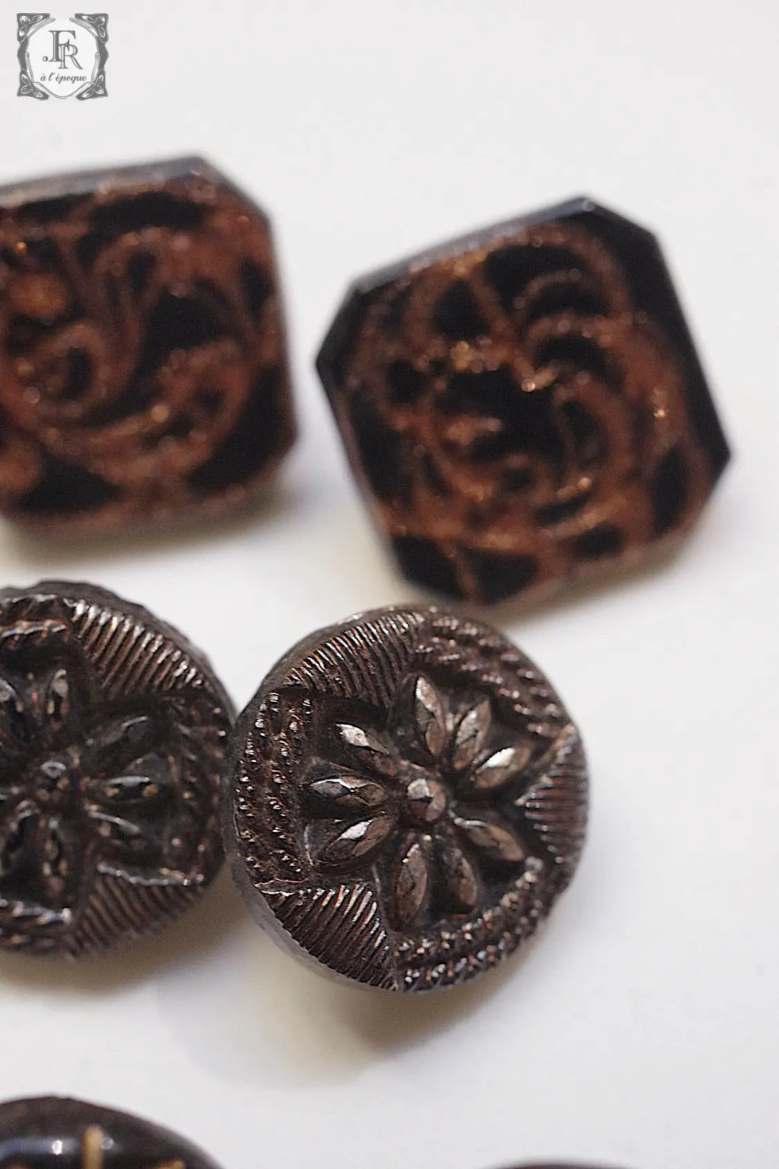 アンティークボタン antique boutons lots4 .FR a l'epoque