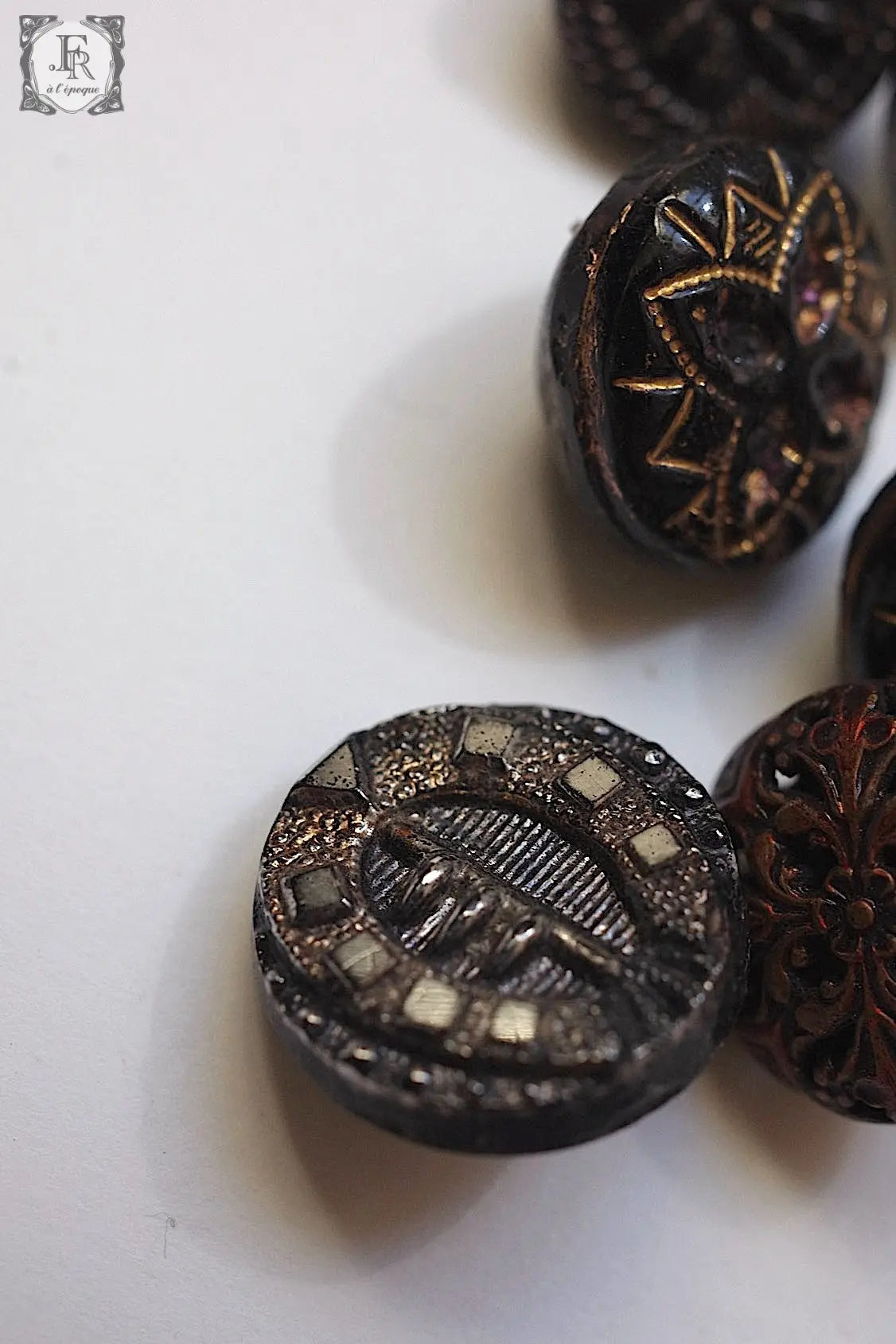 アンティークボタン antique boutons lots4 .FR a l'epoque