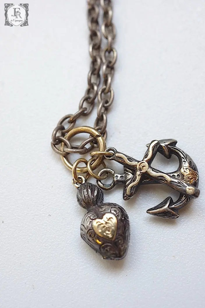 アンティークアクセサリー antique collier .FR a l'epoque