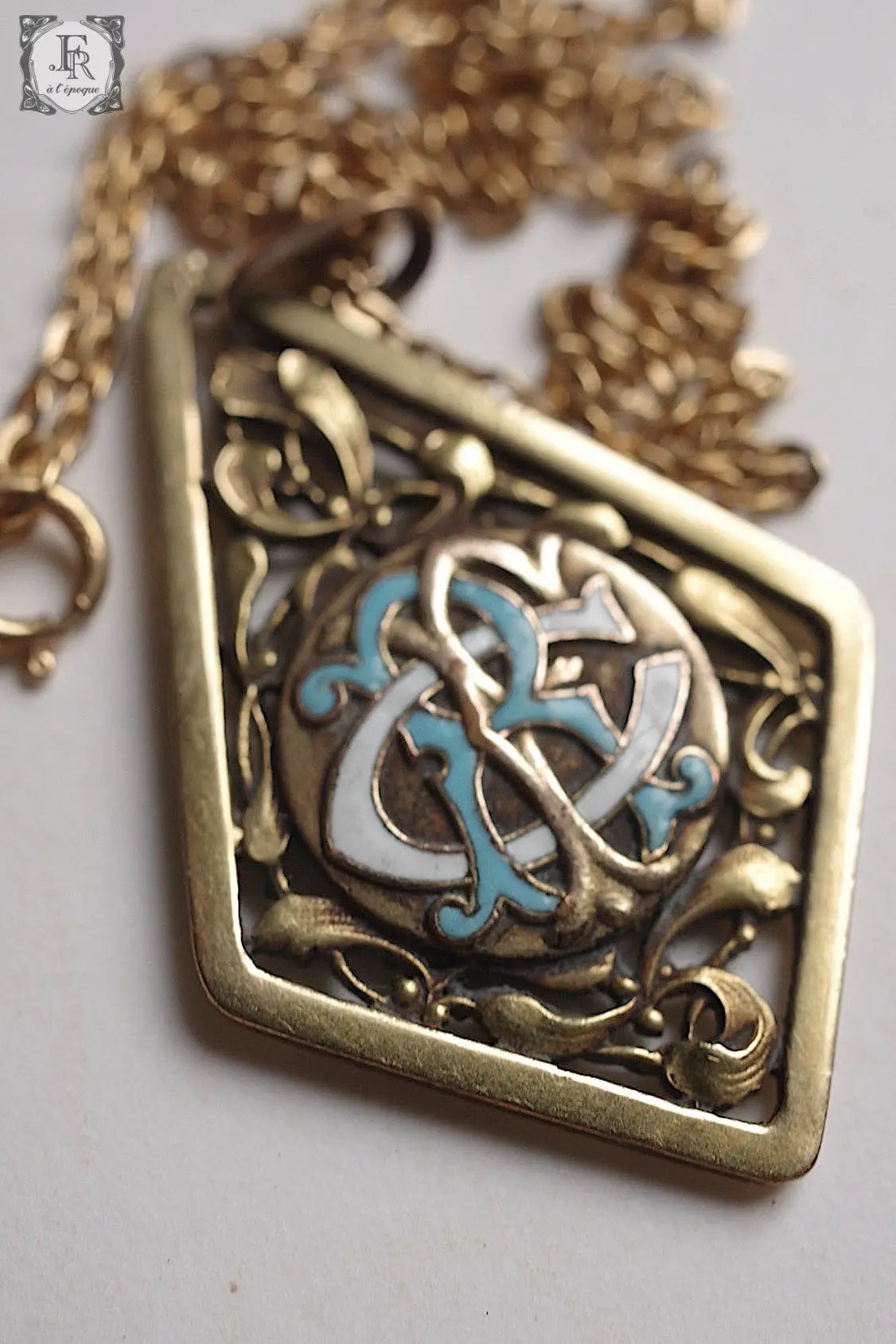 アンティークペンダント antique collier ヤドリギ モノグラム  .FR a l'epoque
