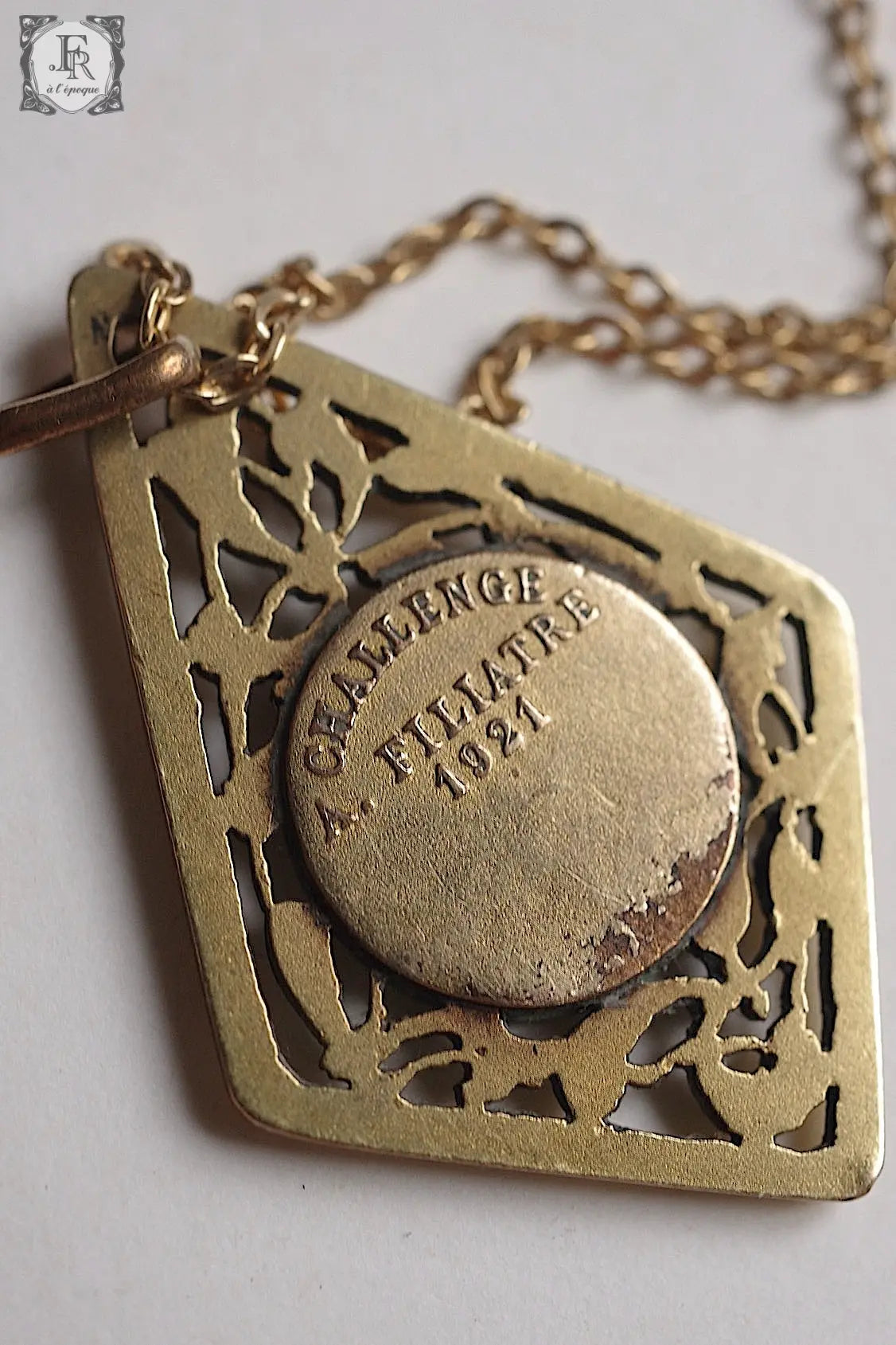 アンティークペンダント antique collier ヤドリギ モノグラム  .FR a l'epoque