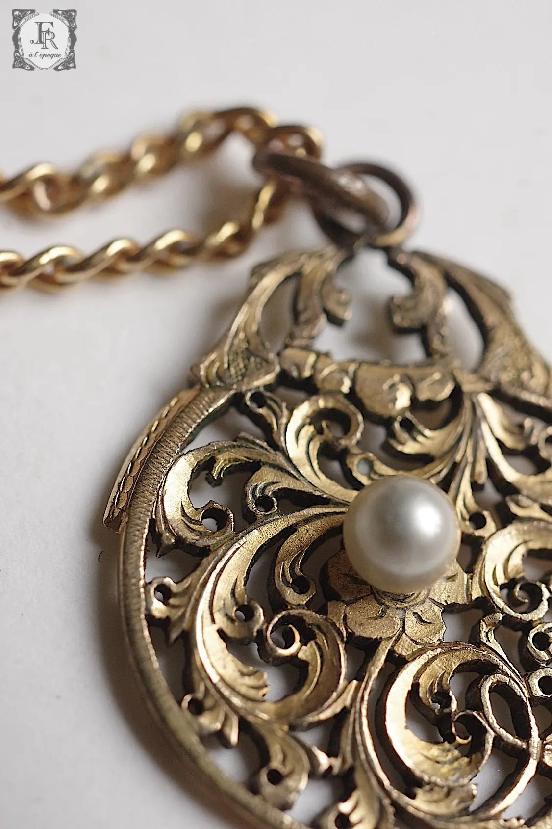 アンティークペンダント antique collier  時計盤 .FR a l'epoque