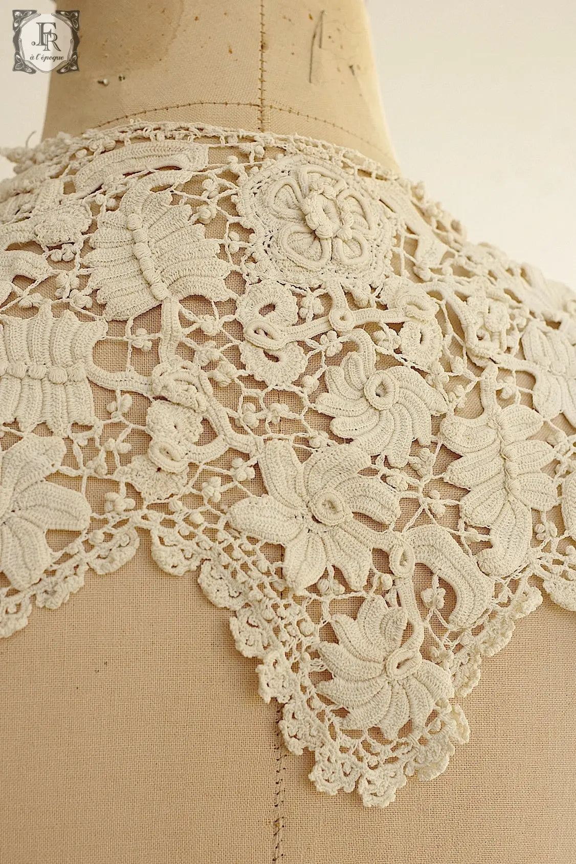 アンティークレース antique dentelle クロシェ襟 .FR a l'epoque