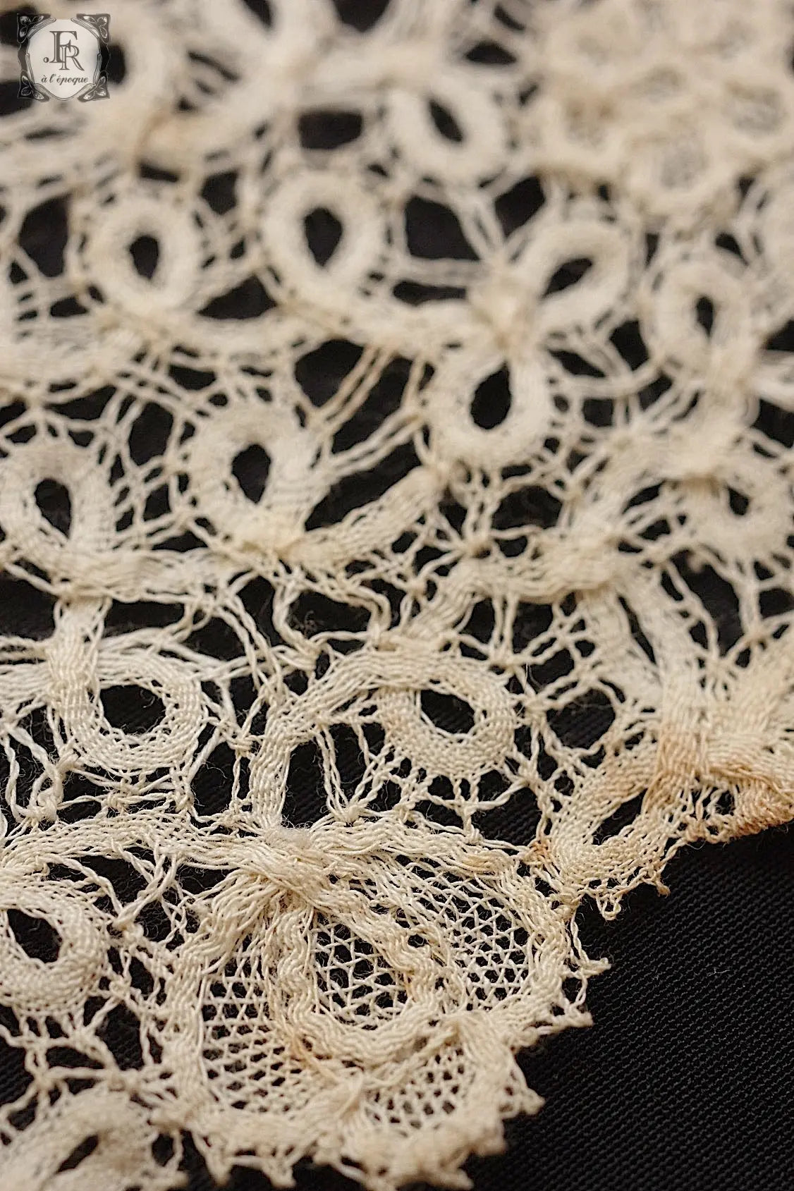 アンティークレース antique dentelle アプリカッションアングレテール .FR a l'epoque