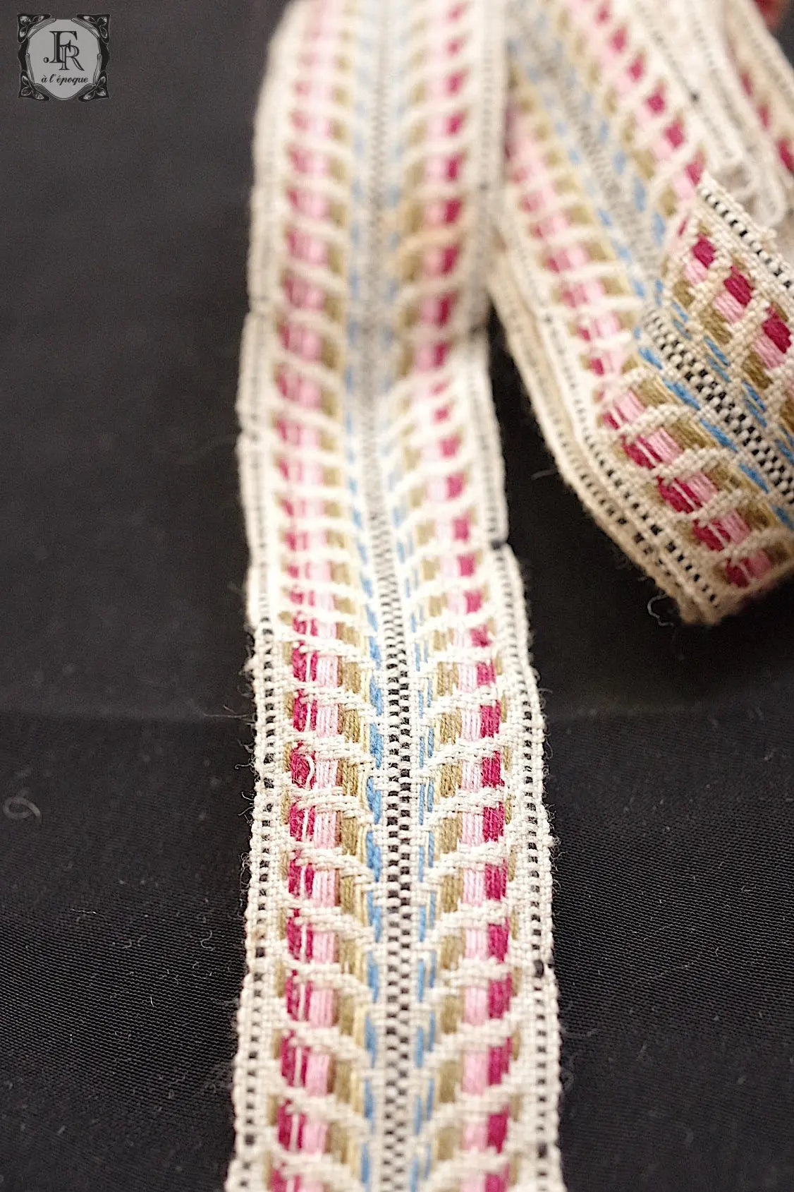 アンティークリボン antique ruban3 .FR a l'epoque