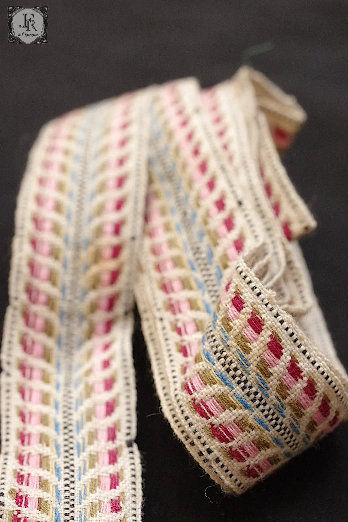 アンティークリボン antique ruban3 .FR a l'epoque