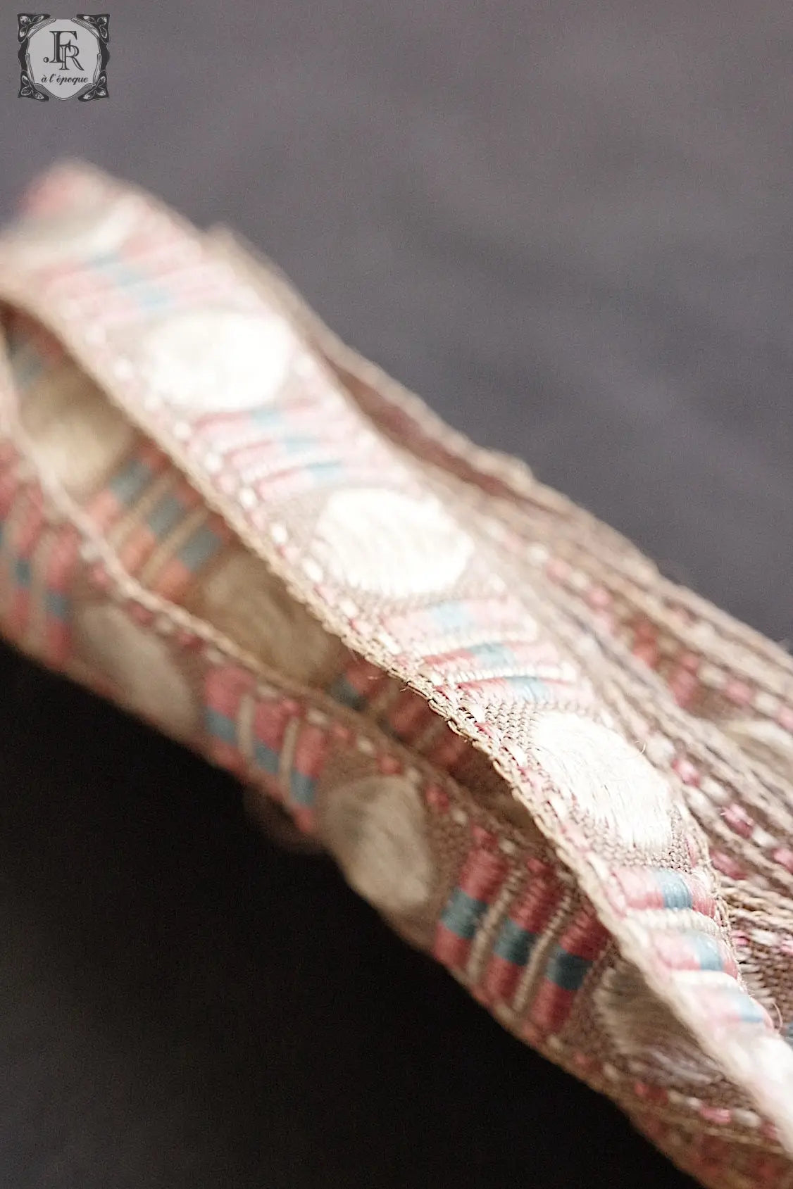 アンティークリボン antique ruban3 .FR a l'epoque