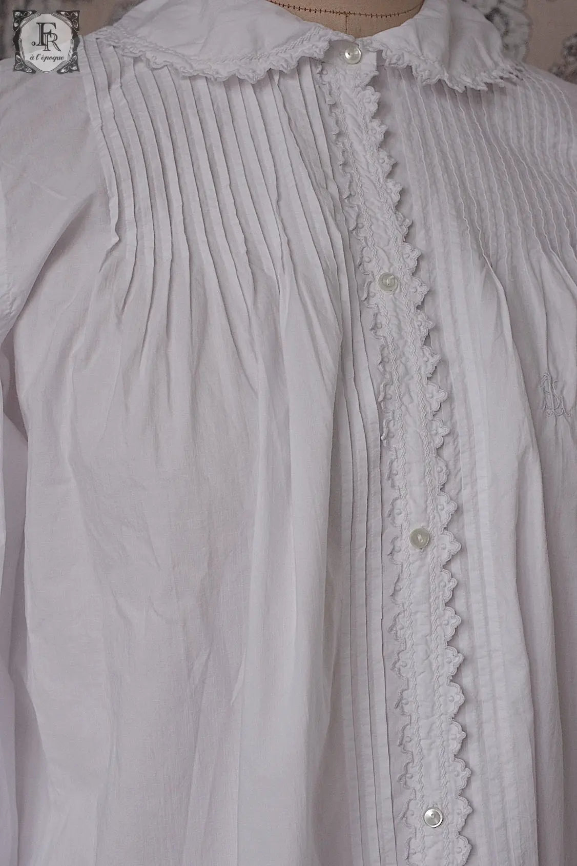 アンティークワンピース antique vêtement robe de chambre .FR a l'epoque