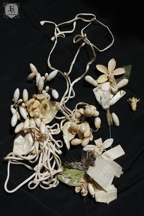 bouquet de fleurs  アンティーク 飾り花 .FR A Ll'EPOQUE