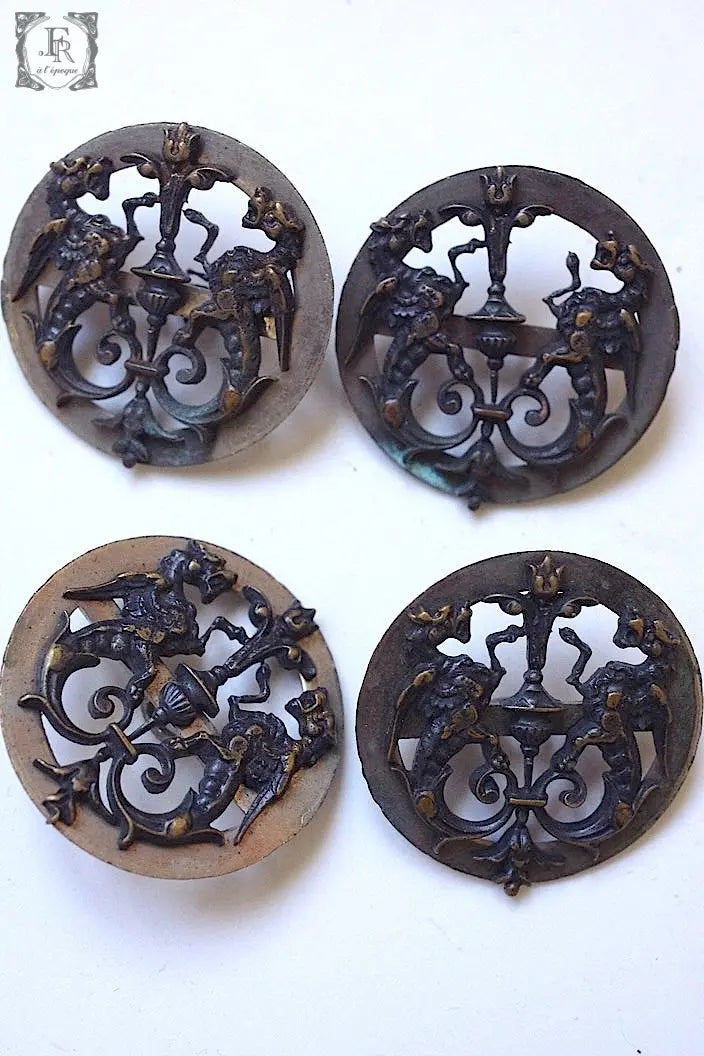 アンティークボタン boutons ancien 4つ .FR a l'epoque
