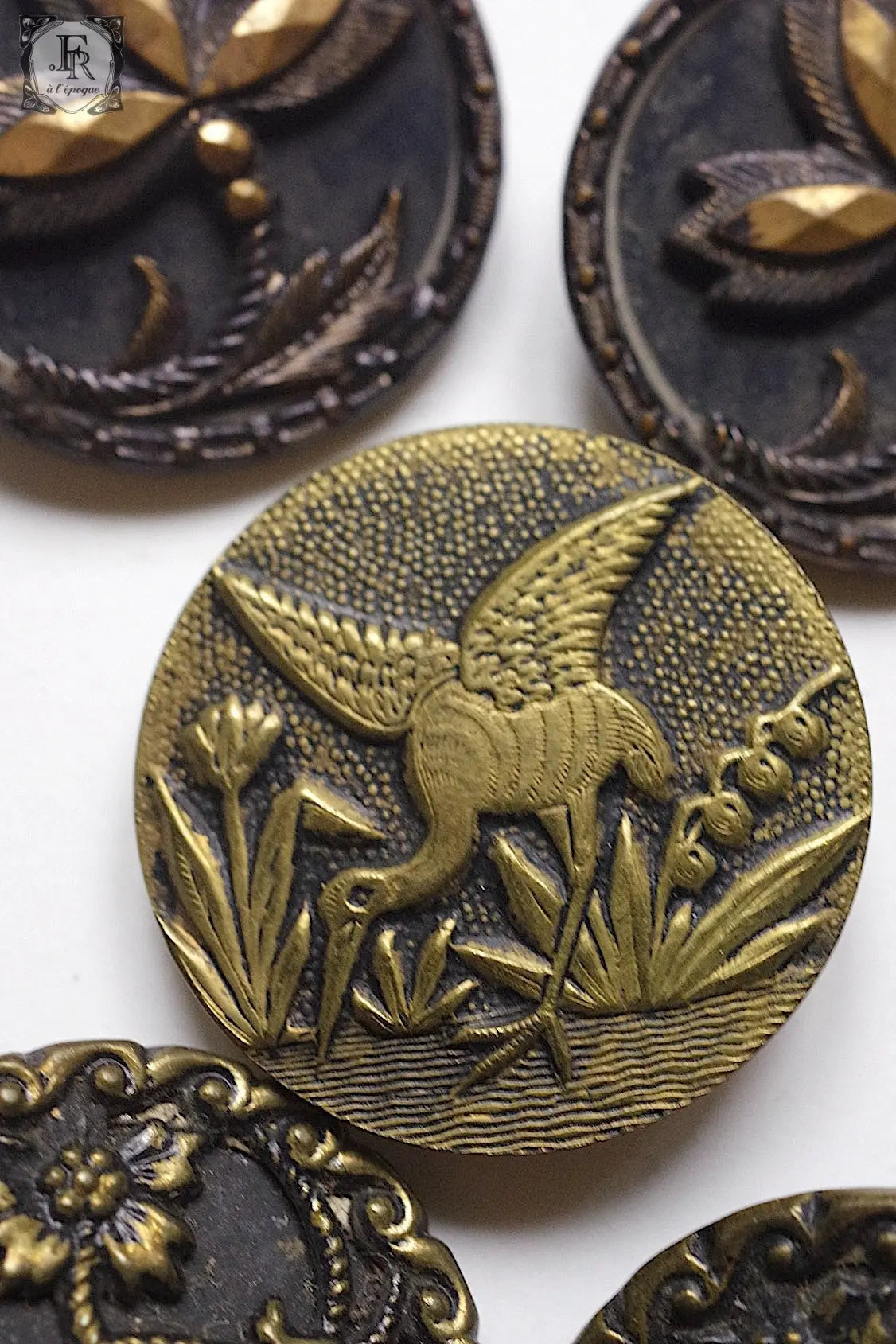 アンティークボタン boutons antique 1 .FR a l'epoque