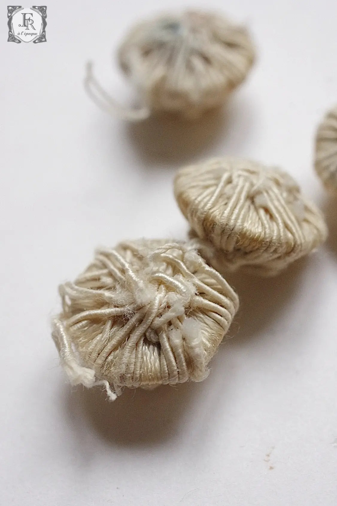アンティークボタン boutons antique 2 .FR a l'epoque
