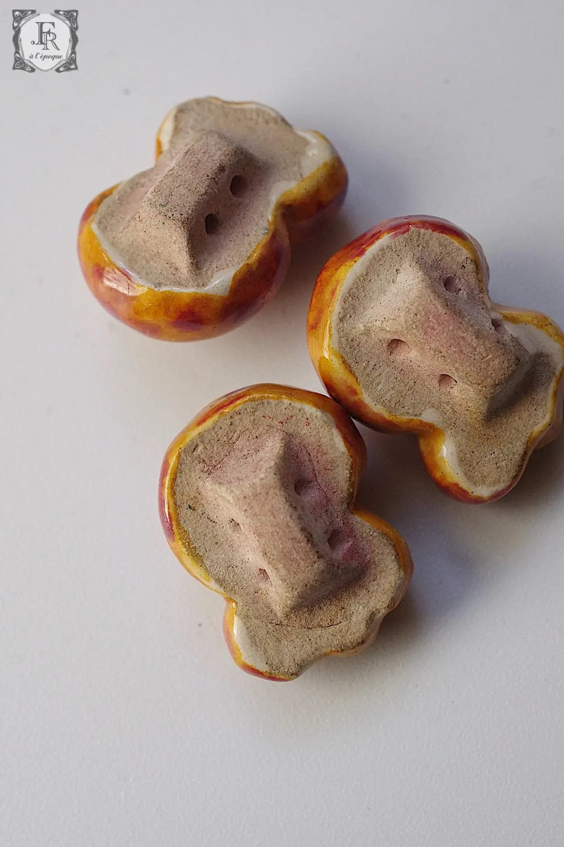 アンティークボタン boutons antique きのこ .FR a l'epoque