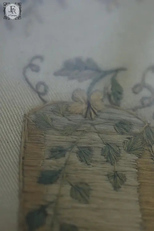 cadre アンティーク フレーム 刺繍 1 .FR A Ll'EPOQUE