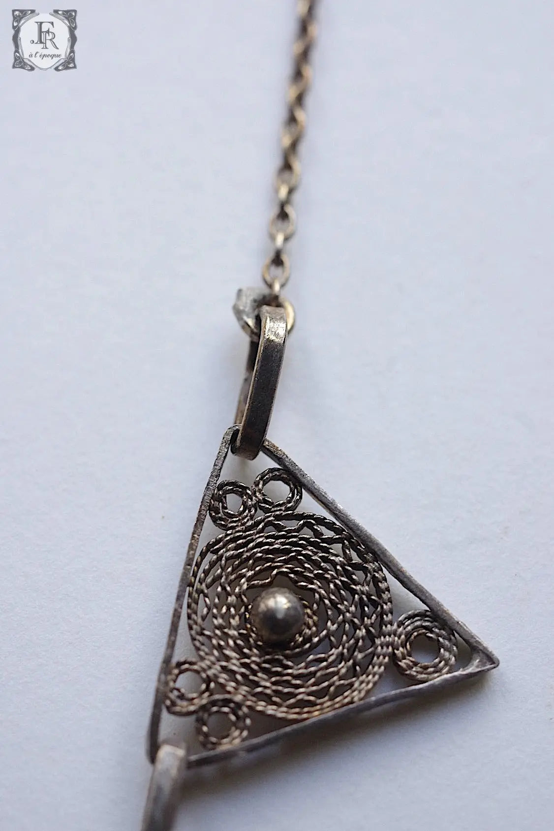 アンティークペンダント collier antique 三角 .FR a l'epoque