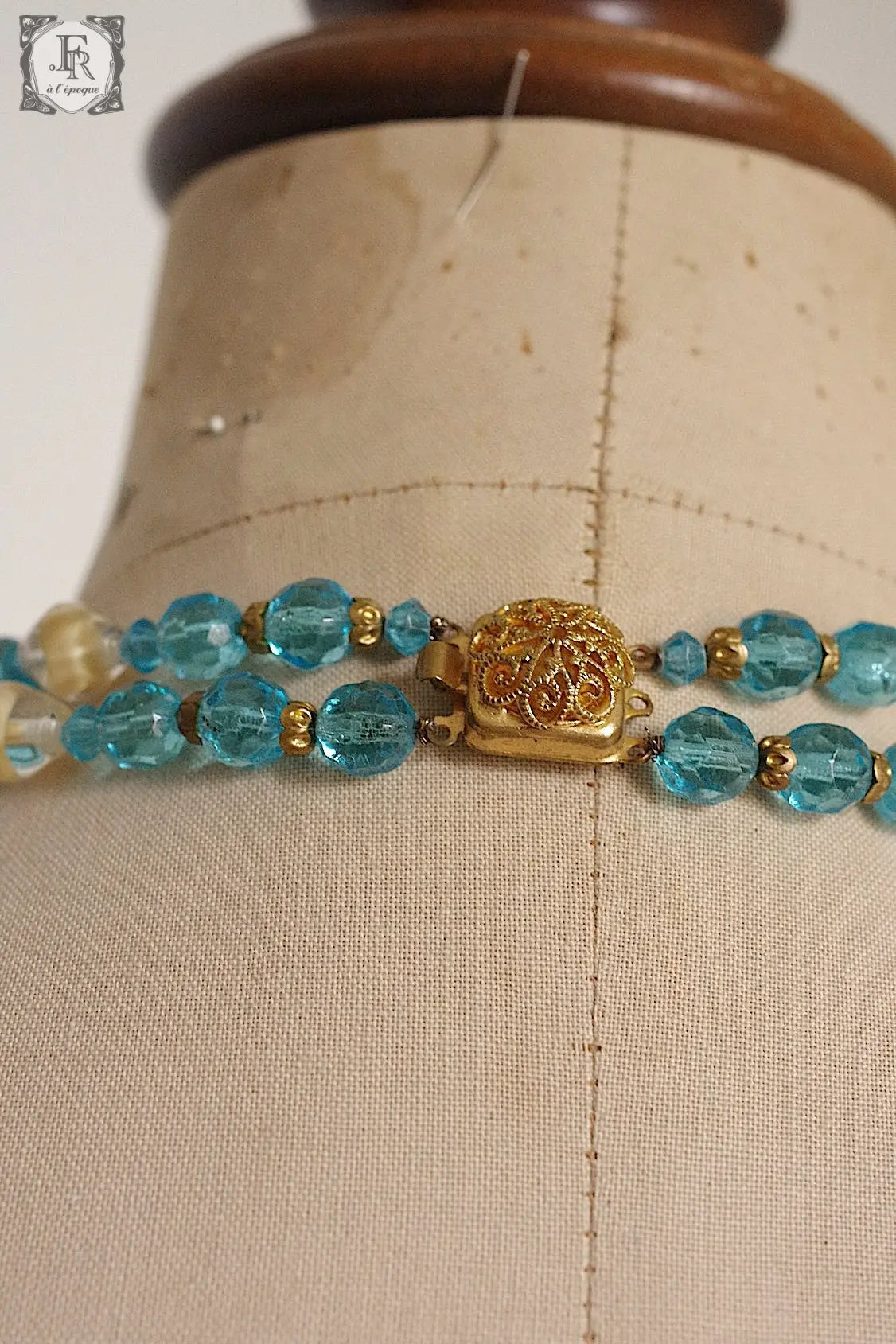 ヴィンテージガラスネックレス collier vintage .FR a l'epoque