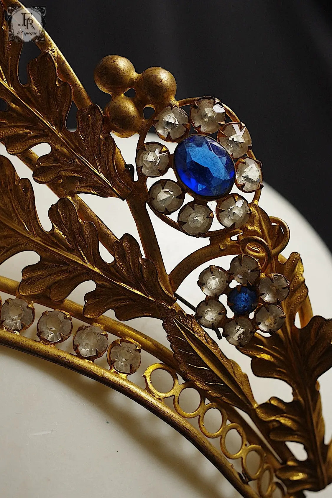 アンティークティアラ couronne antique .FR a l'epoque