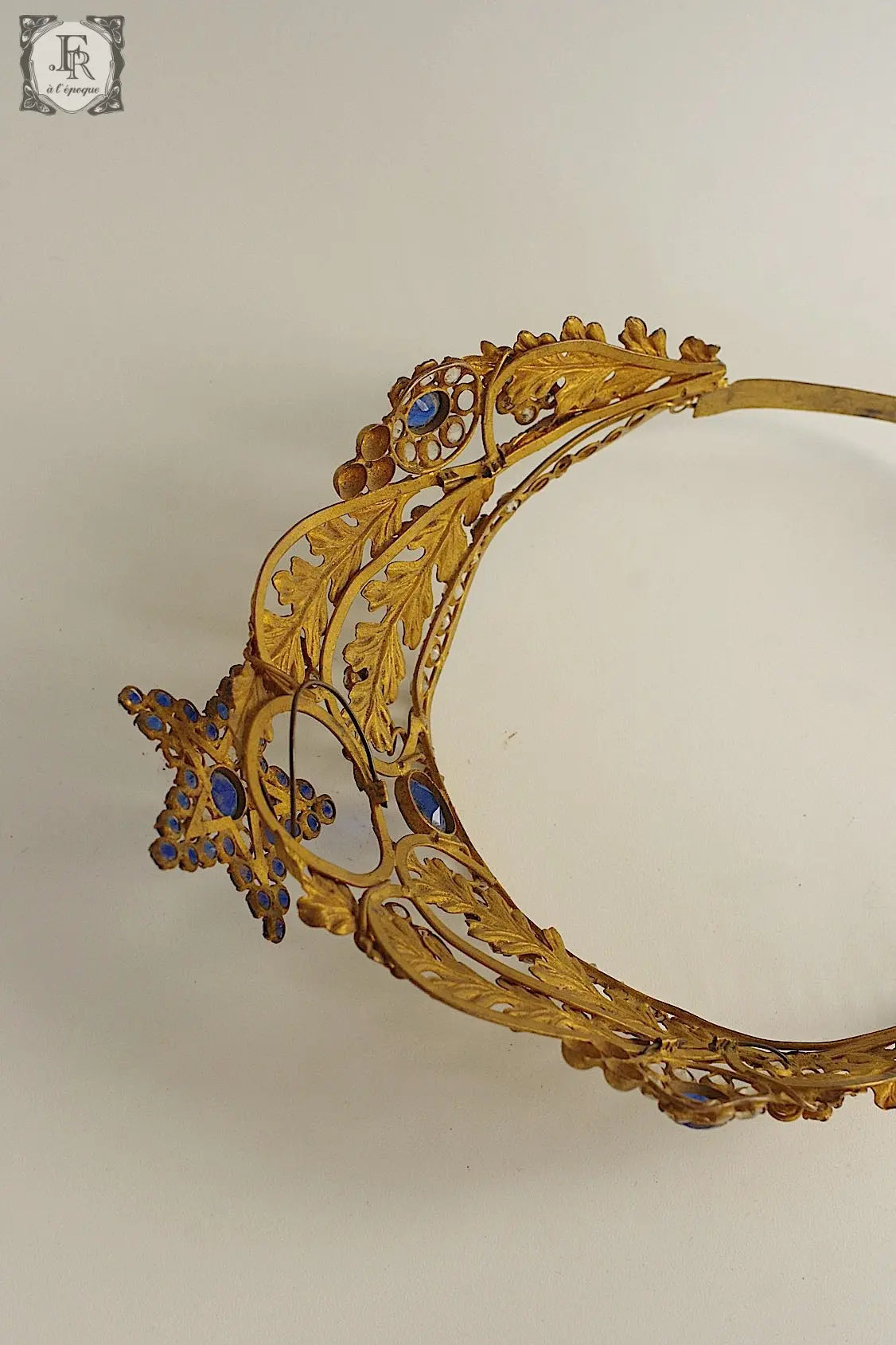 アンティークティアラ couronne antique .FR a l'epoque