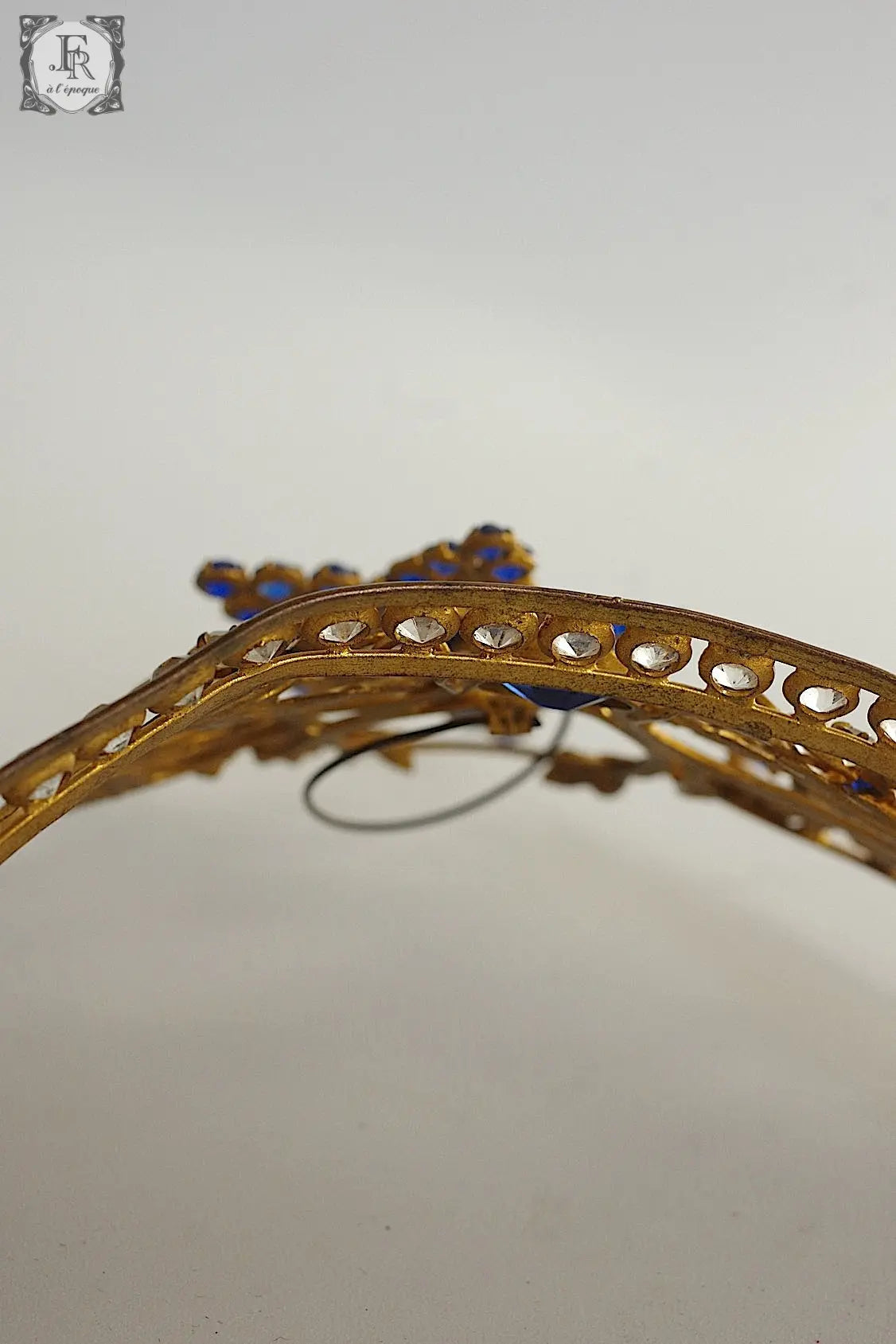 アンティークティアラ couronne antique .FR a l'epoque