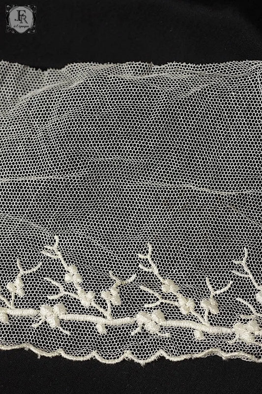 アンティークレース dentelle ancienne 23cm358cm .FR a l'epoque