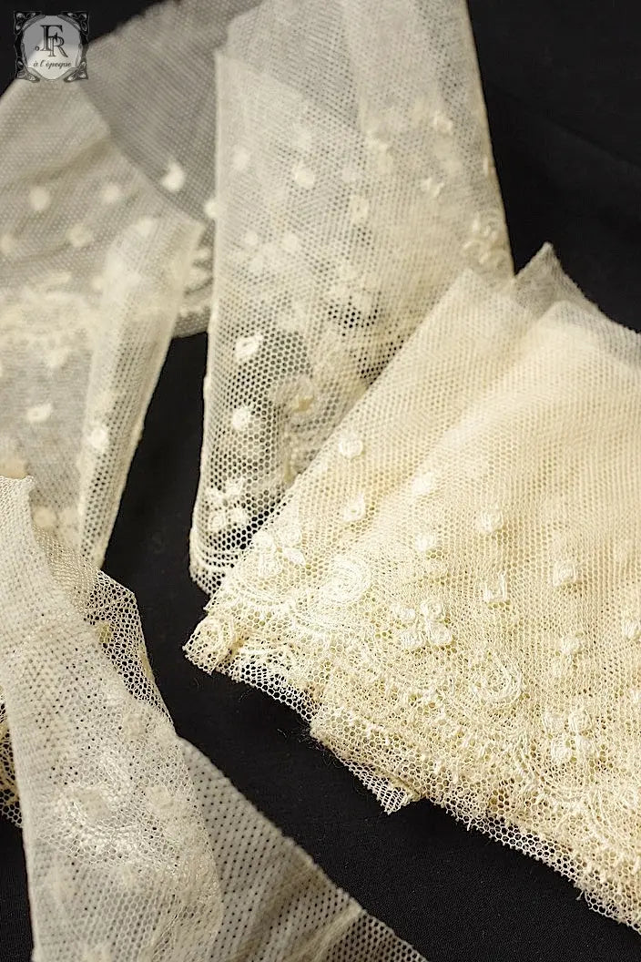 アンティークレース dentelle ancienne 23cm358cm .FR a l'epoque
