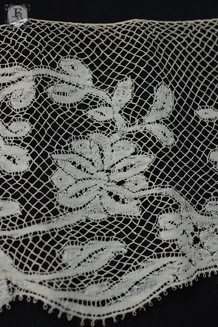 アンティークレース dentelle ancienne 260cm .FR a l'epoque