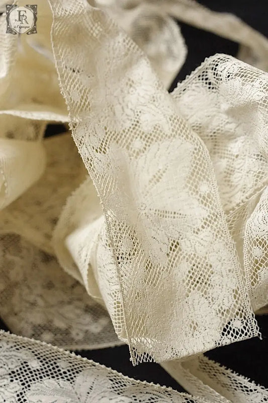 アンティークレース dentelle ancienne 376cm .FR a l'epoque