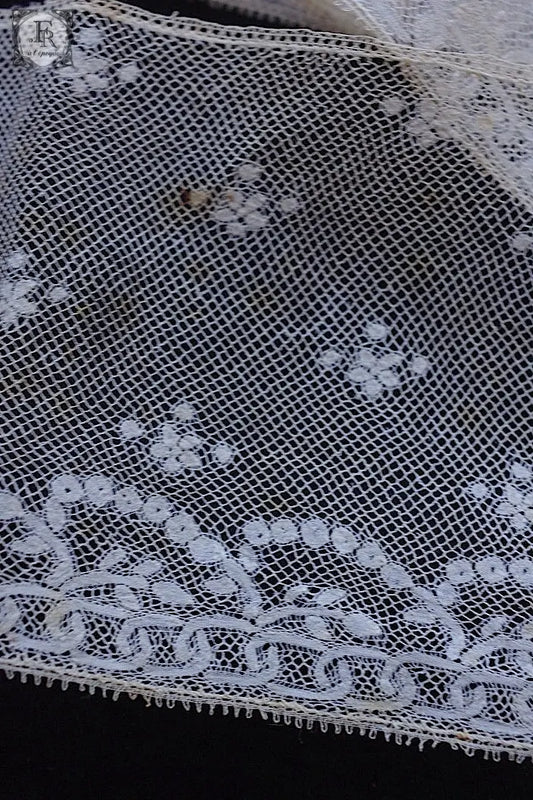 アンティークレース dentelle ancienne 378cm .FR a l'epoque