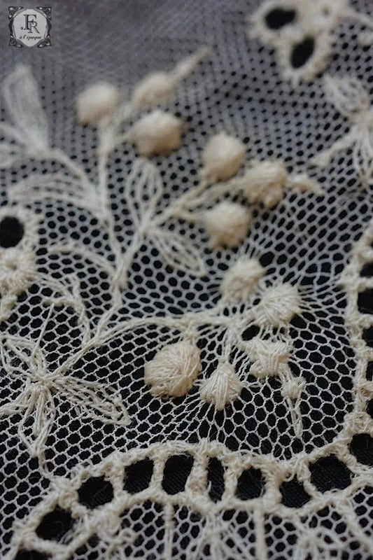 アンティークレース dentelle ancienne 540cm .FR a l'epoque
