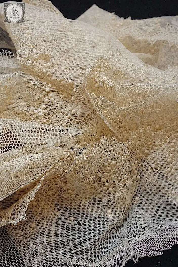 アンティークレース dentelle ancienne 540cm .FR a l'epoque