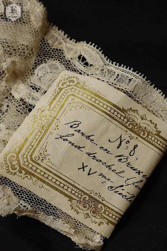 アンティークレース dentelle ancienne ブリュクセルボビンレース .FR a l'epoque