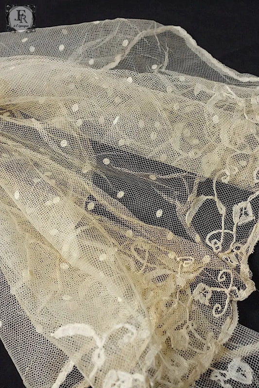 アンティークレース dentelle ancienne ベール 2つ .FR a l'epoque