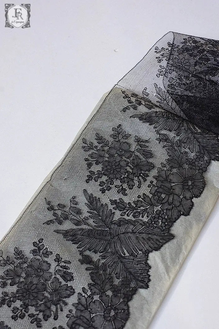 アンティークレース dentelle ancienne シャンティイレース .FR a l'epoque
