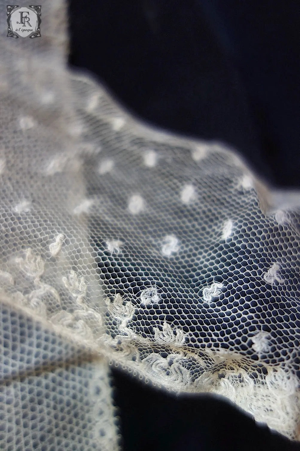 アンティークレース dentelle antique 120cm 120cm .FR a l'epoque