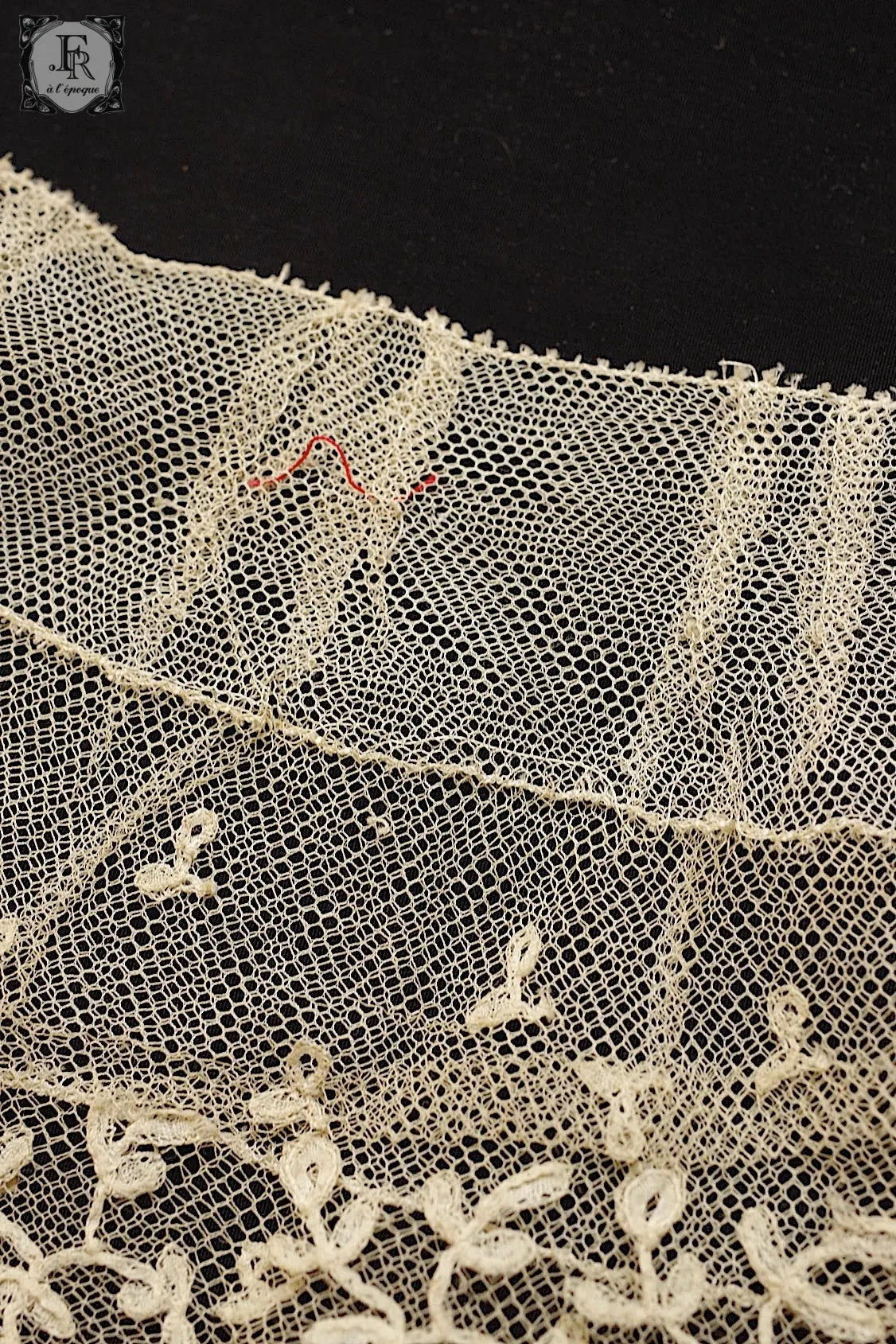 アンティークレース dentelle antique 124cm .FR a l'epoque