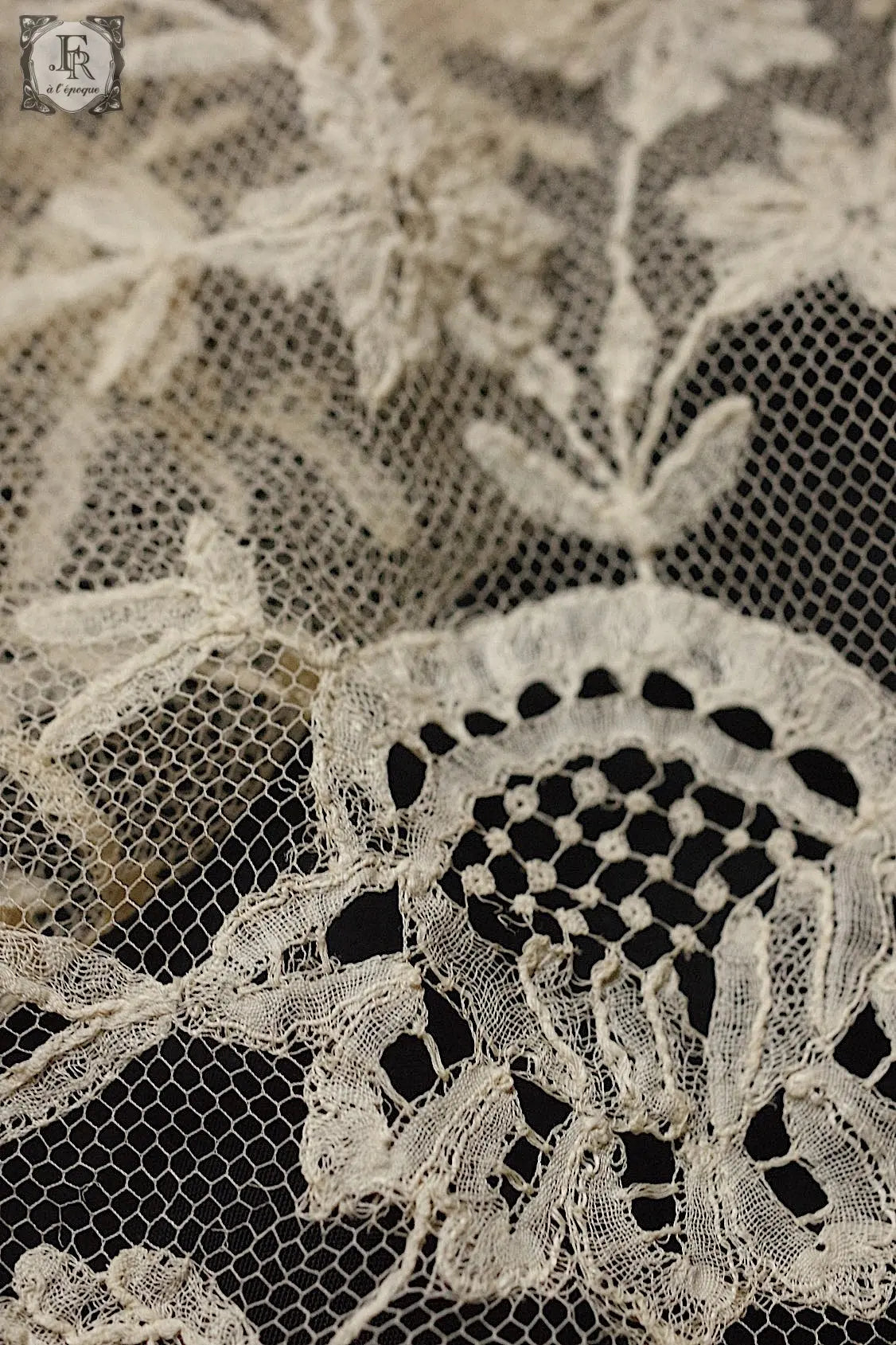アンティークレース dentelle antique ホニトン .FR a l'epoque