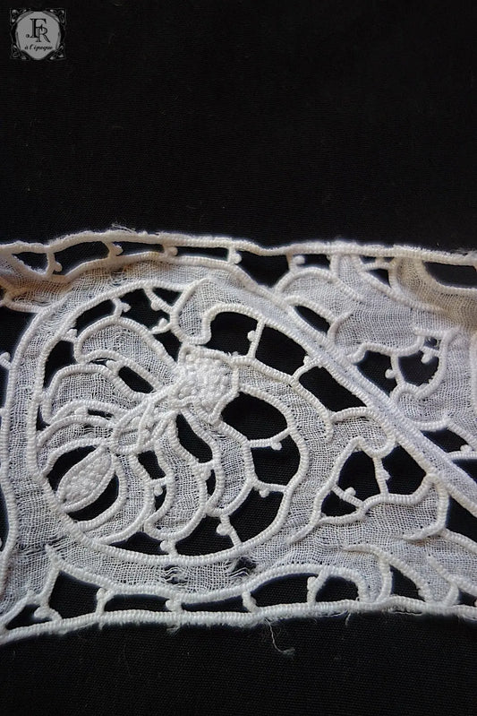 アンティークレース dentelle antique ヴニーズ モチーフ .FR a l'epoque